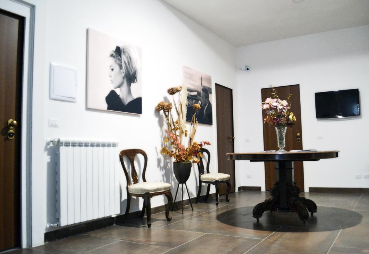 Questo Rinascimento Casa Brigitte Napoli Dış mekan fotoğraf