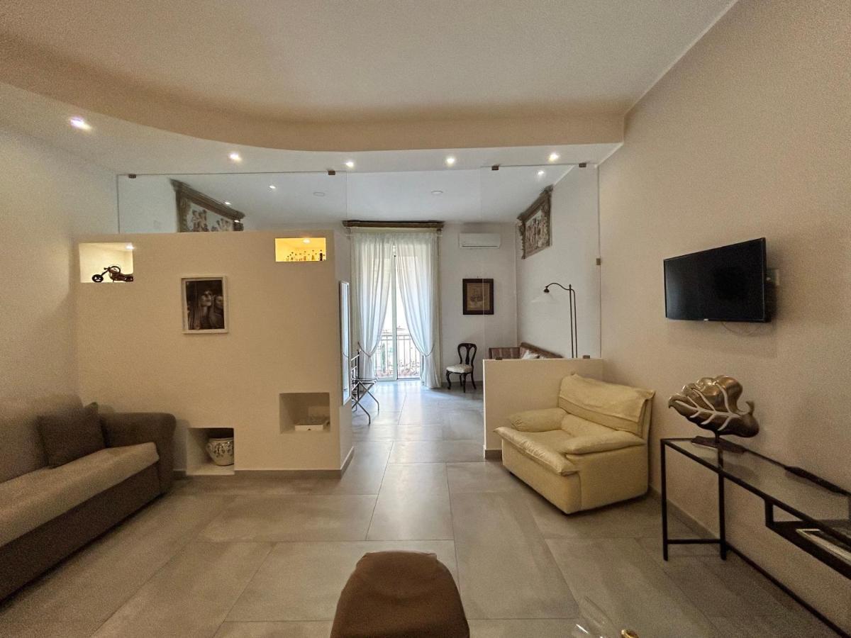 Questo Rinascimento Casa Brigitte Napoli Dış mekan fotoğraf