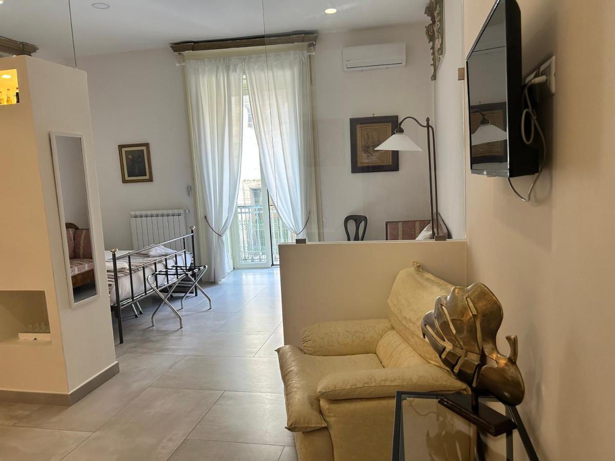 Questo Rinascimento Casa Brigitte Napoli Dış mekan fotoğraf